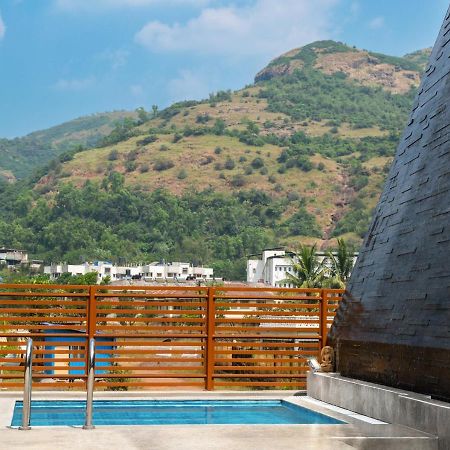 Saffronstays Urja, Lonavala - Private Villa With 2 Pools, Spa Room, Private Elevator & Waterfall Экстерьер фото