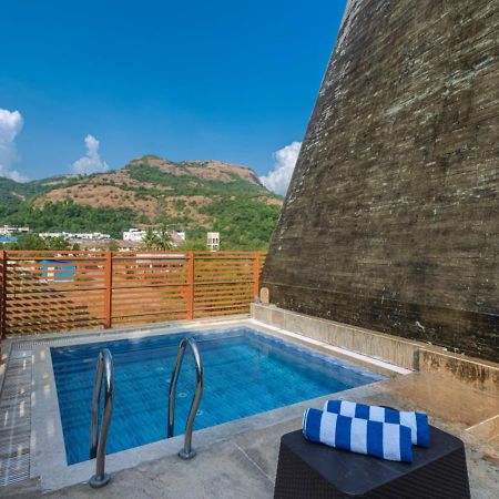 Saffronstays Urja, Lonavala - Private Villa With 2 Pools, Spa Room, Private Elevator & Waterfall Экстерьер фото