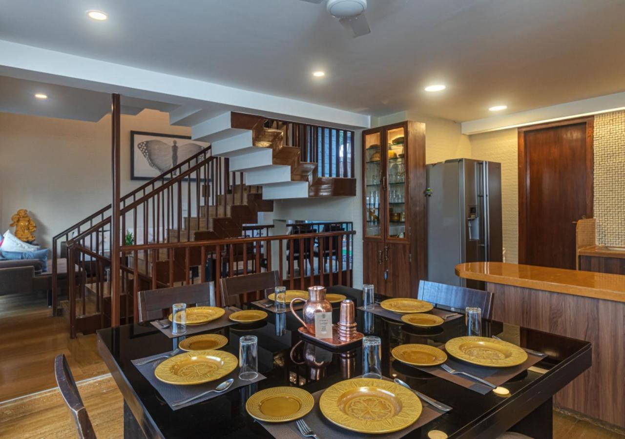 Saffronstays Urja, Lonavala - Private Villa With 2 Pools, Spa Room, Private Elevator & Waterfall Экстерьер фото